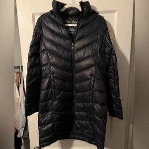 CALVIN KLEIN navy blue puffer coat with hood